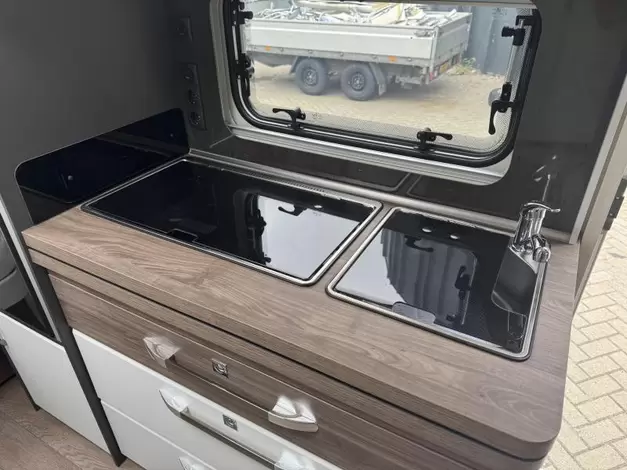 Hobby Excellent Edition 495 UL