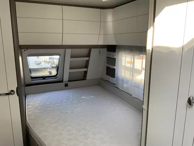 Hobby Excellent Edition 460 UFE