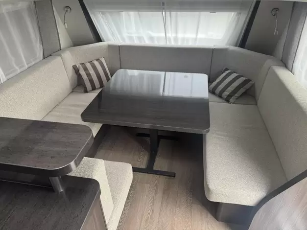 Hobby Prestige 720 WQC Zondag 8 februari open (1020810)