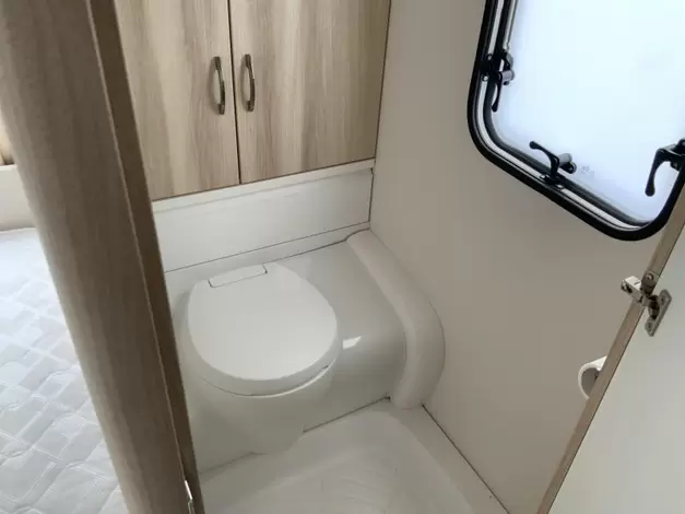 Hobby De Luxe 560 KMFE