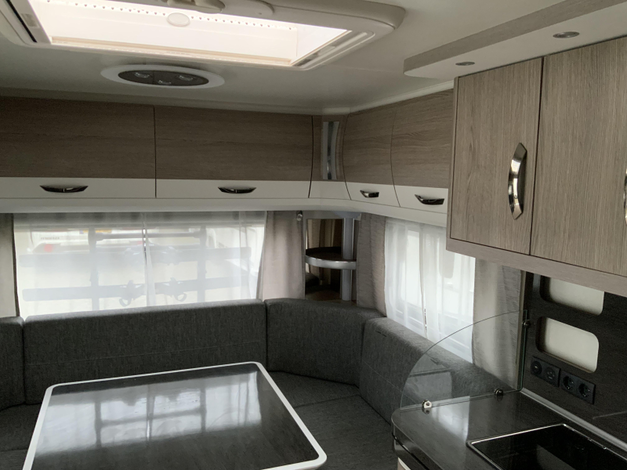 Hobby Prestige 720 UKFE Zondag 8 februari open (1029888)