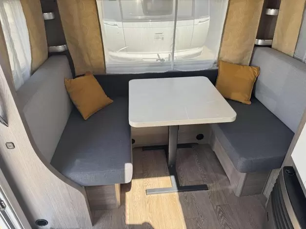 Hobby On Tour 460 DL Zondag 8 februari open (1006336)