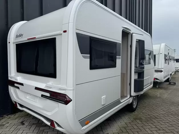 Hobby De Luxe 460 UFE