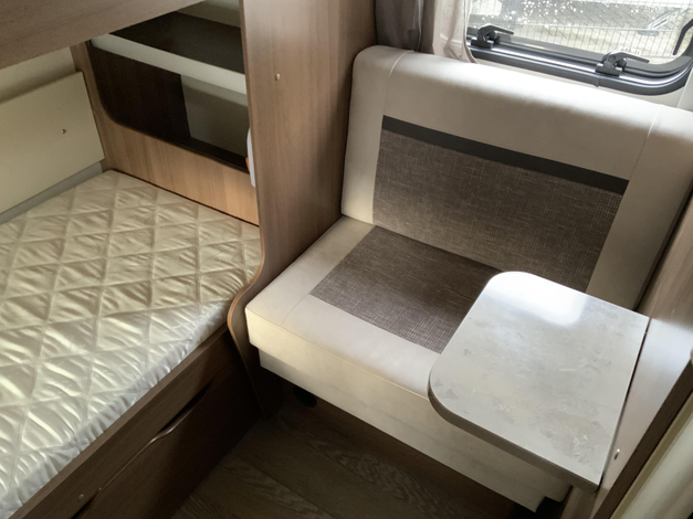 Hobby Prestige 720 KWFU Zondag 8 februari open (1030840)