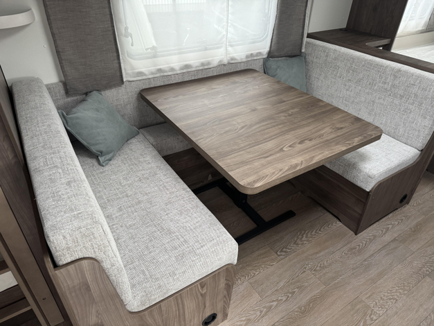 Hobby Excellent Edition 650 KMFE Zondag 8 februari open (1029025)