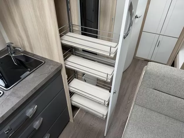 Hobby De Luxe 545 KMF Zondag 8 februari open (977480)