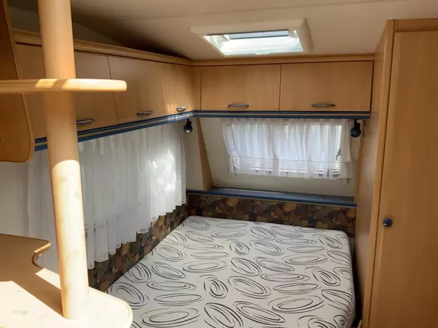 Hobby De Luxe 400 SFE