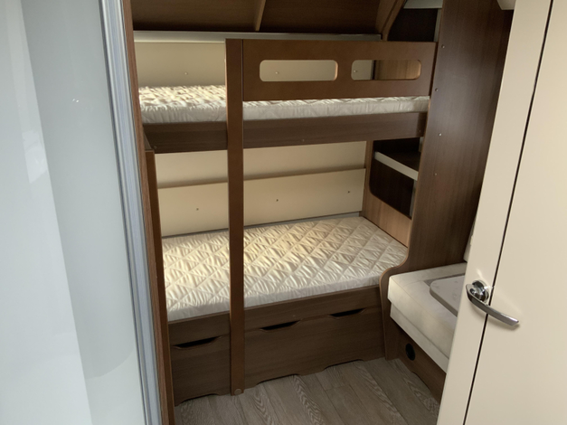 Hobby Prestige 720 KWFU Zondag 8 februari open (1030840)