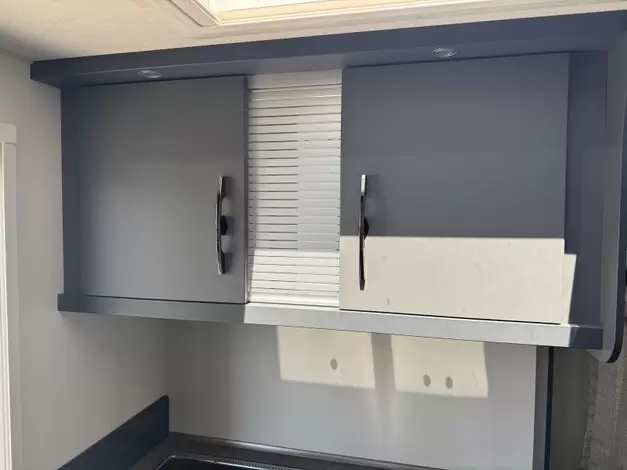 Hobby De Luxe 400 SFE Zondag 8 februari open (1006335)