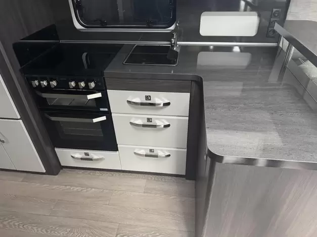 Hobby Prestige 720 WQC Zondag 8 februari open (1020810)