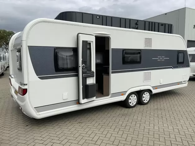 Hobby De Luxe Edition 650 KMFE