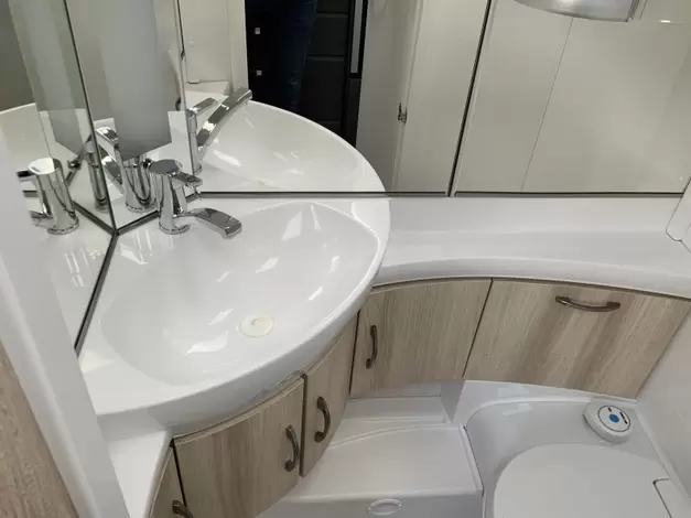 Hobby De Luxe 495 UL Zondag 8 februari open (1008079)