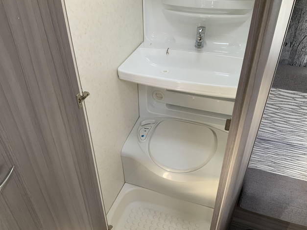 Hobby On Tour 390 SF 9 Zondag 8 februari open (1031634)