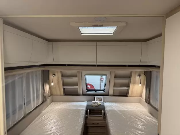 Hobby De Luxe 460 SL Zondag 8 februari open (1019589)