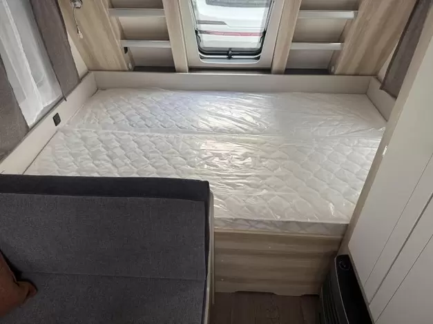 Hobby De Luxe 490 KMF Zondag 8 februari open (1019583)