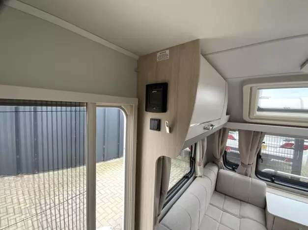Elddis Avante 554