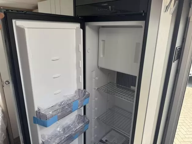 Hobby De Luxe 400 SFE Zondag 8 februari open (1006335)