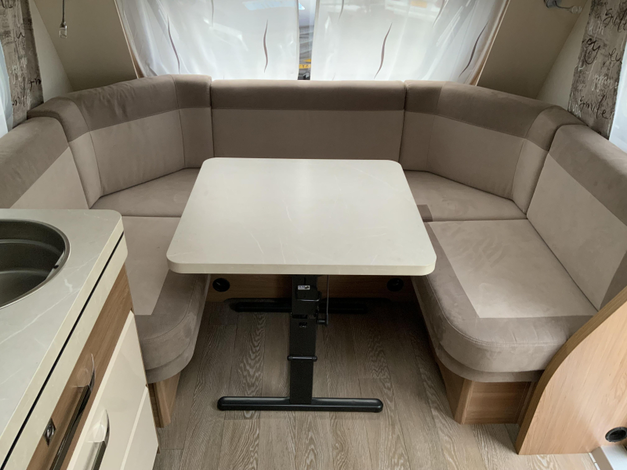 Hobby Excellent Edition 540 WLU Zondag 8 februari open (1028070)