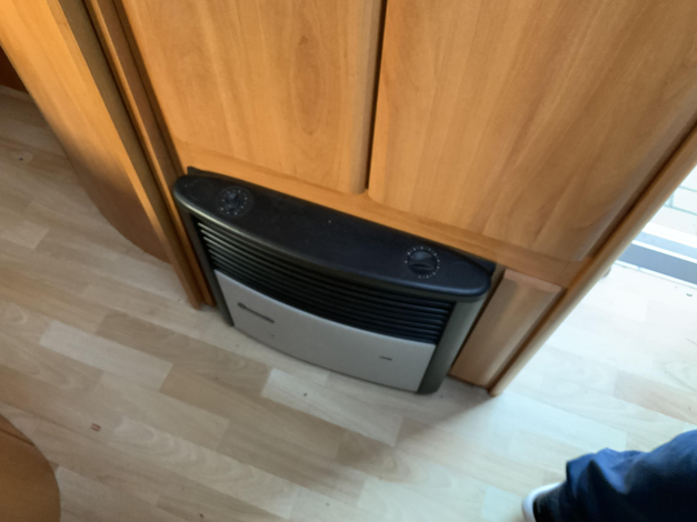 Hobby De luxe Easy 460 UFE Zondag 22 maart open (1032280)