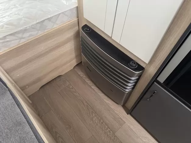 Hobby De Luxe 490 KMF Zondag 8 februari open (1019583)