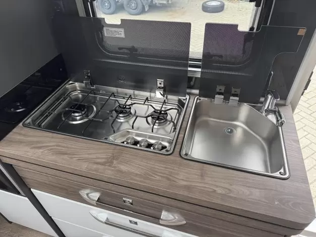 Hobby Excellent Edition 495 UL