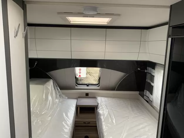 Hobby Excellent Edition 495 UL Zondag 8 februari open (976313)