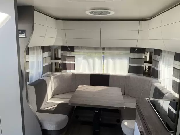 Hobby Excellent Edition 460 UFE