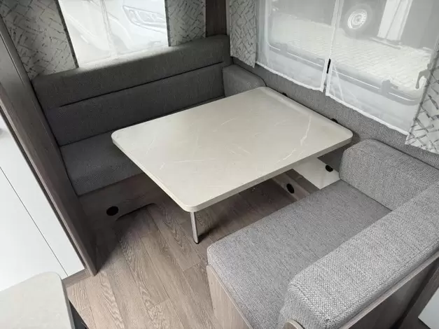 Hobby Ontour 390 SF Zondag 8 februari open (978681)