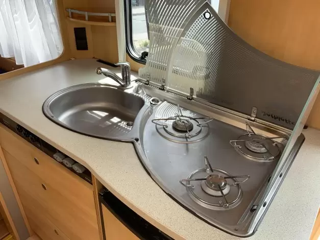 Dethleffs Camper 450 TF