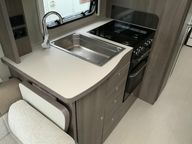 Elddis Affinity 574 Zondag 8 februari open (1028078)