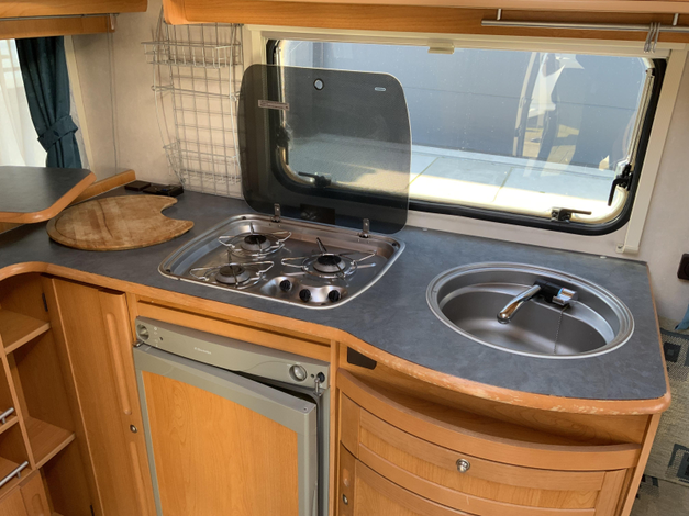 Adria Unica 502 UP Zondag 22 maart open (1036919)