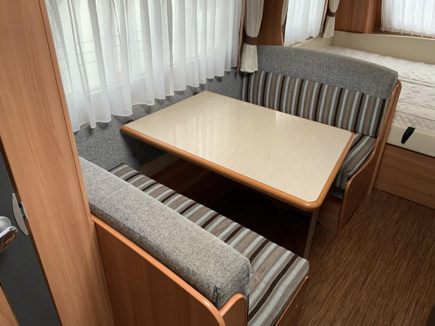 Hobby De Luxe 490 KMF 9 Hemelvaartsdag open (1043251)