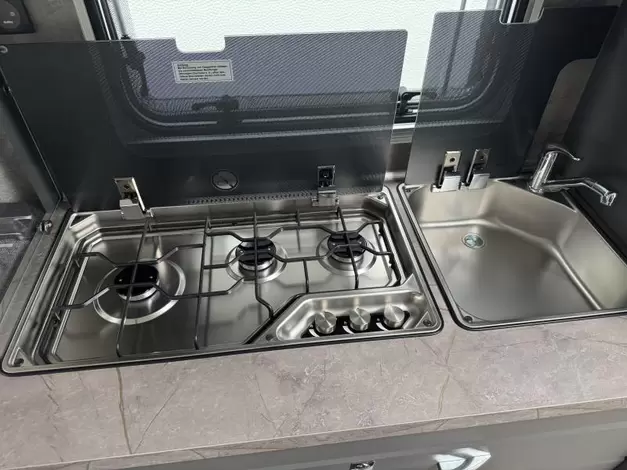 Hobby De Luxe 540 UL Zondag 8 februari open (1005719)