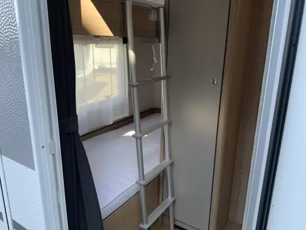 LMC Sassino 470 K Comfort pakket + Luifel