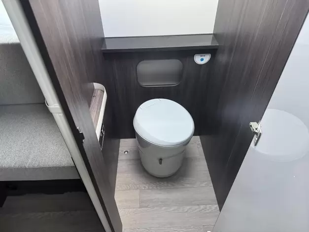 Hobby Prestige 720 KWFU Zondag 8 februari open (1025707)