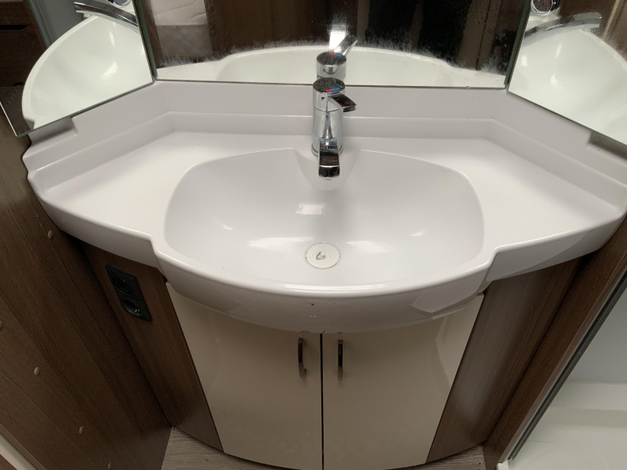 Hobby Prestige 720 KWFU Zondag 8 februari open (1030840)