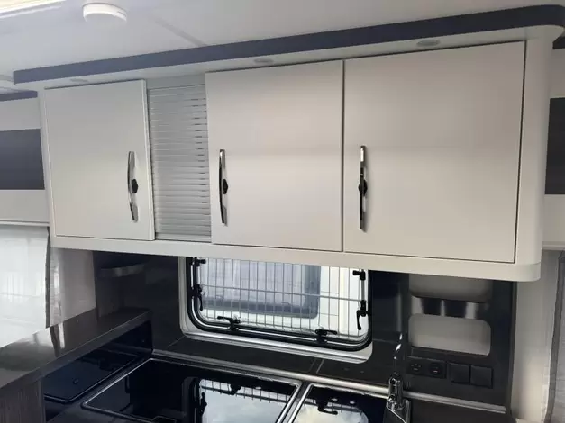 Hobby Prestige 720 KWFU Zondag 8 februari open (1025707)