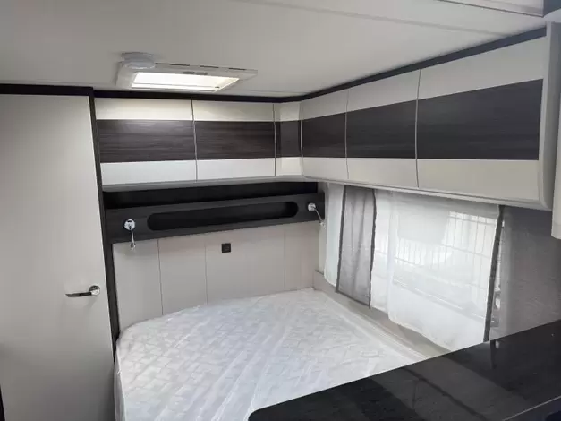 Hobby Prestige 720 KWFU Zondag 8 februari open (1025707)