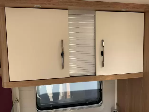 Hobby De Luxe 460 UFE