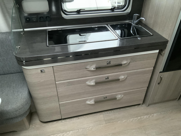 Hobby Prestige 720 UKFE Zondag 8 februari open (1029888)