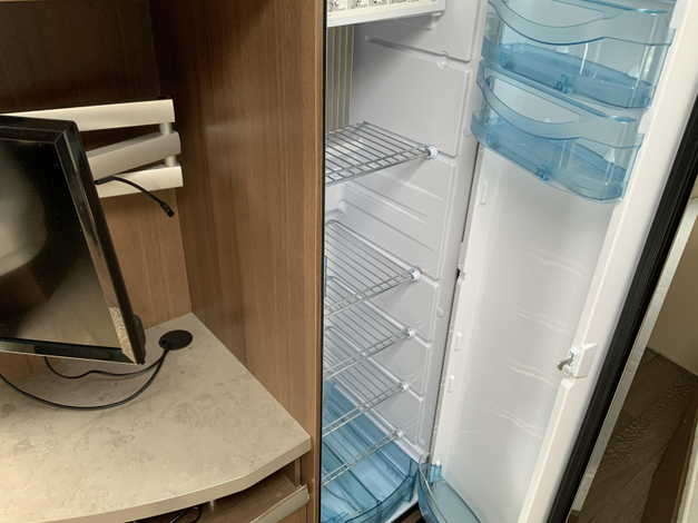 Hobby Prestige 720 KWFU Zondag 8 februari open (1030840)