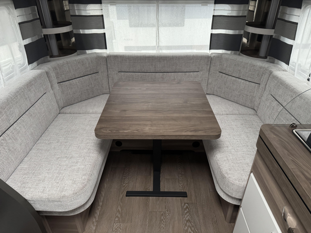 Hobby Excellent Edition 540 UFF Zondag 8 februari open (1026531)