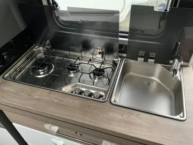 Hobby Excellent Edition 495 UL Zondag 8 februari open (976313)