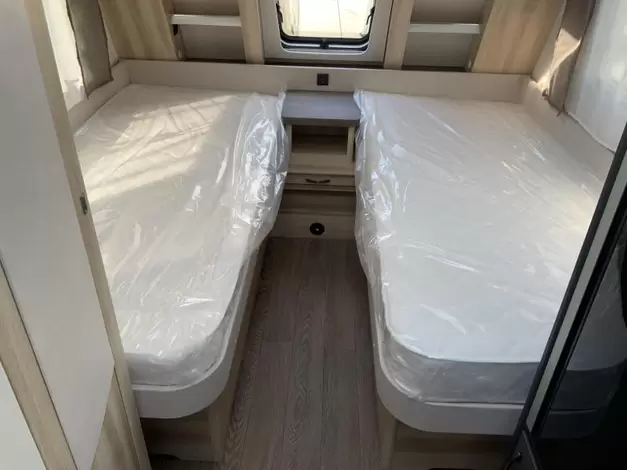 Hobby De Luxe 495 UL Zondag 8 februari open (1008079)