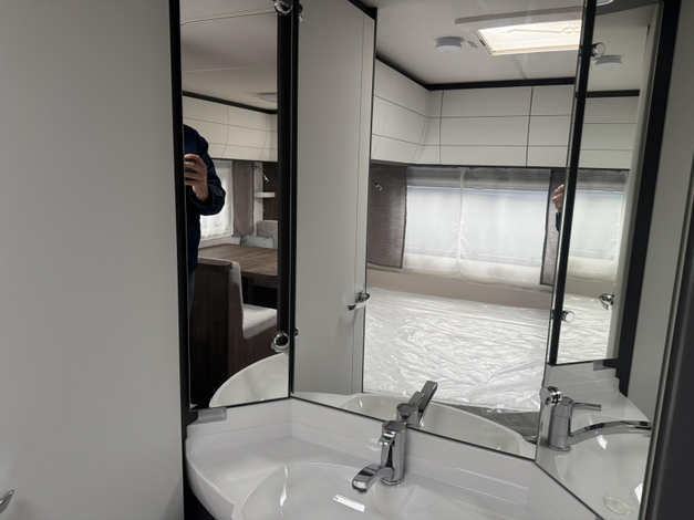 Hobby Excellent Edition 650 KMFE Zondag 8 februari open (1029025)