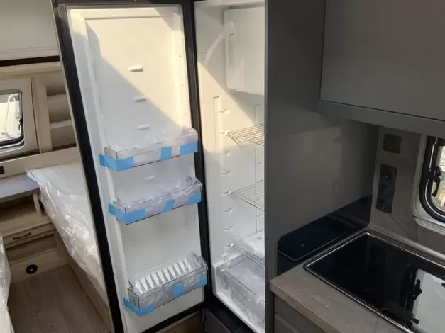 Hobby De Luxe 495 UL Zondag 8 februari open (1008079)