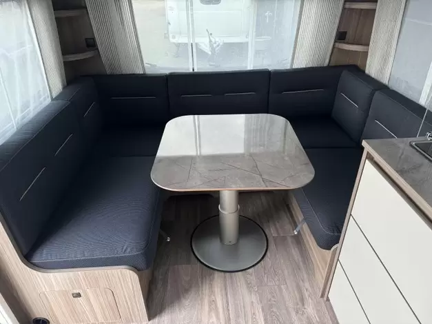 Fendt Tendenza 515 SG Zondag 8 februari open (980465)