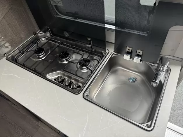 Hobby Ontour 470 KMF Zondag 8 februari open (979843)