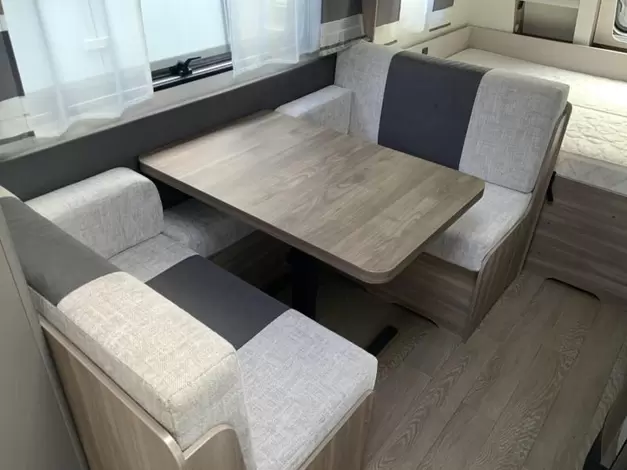 Hobby Excellent Edition 490 KMF