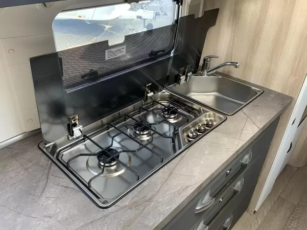 Hobby De Luxe 545 KMF